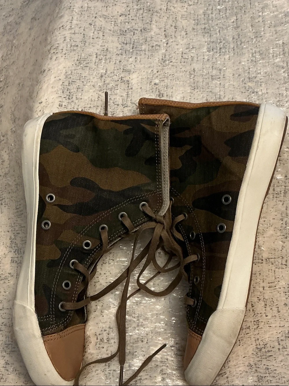 SeaVees Men's High-Top Camo Athletic Sneakers in Brown & Tan